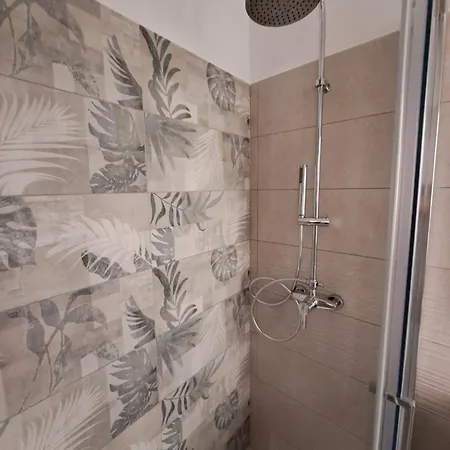 Da Isa - Matrimoniale * 伊格莱西亚斯